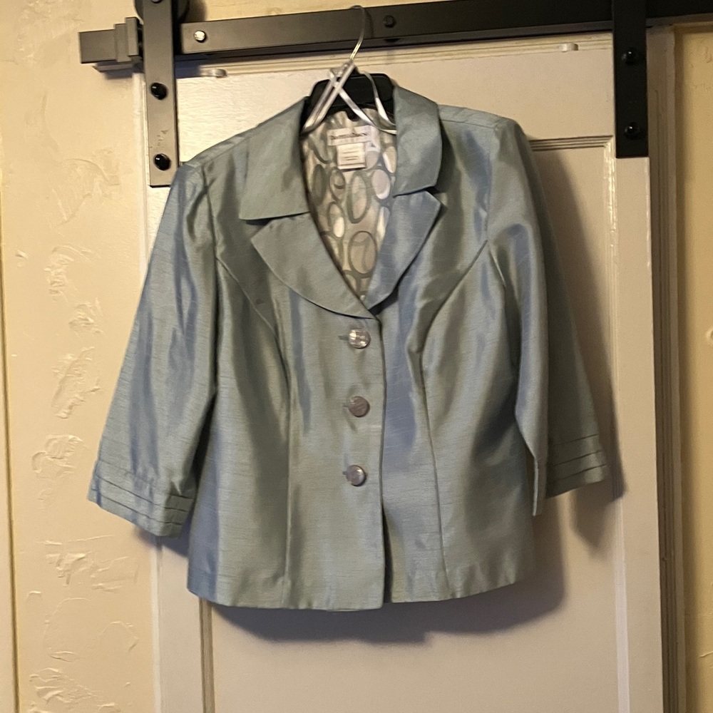 Sophisticated Women's Sage Blazer & Skirt